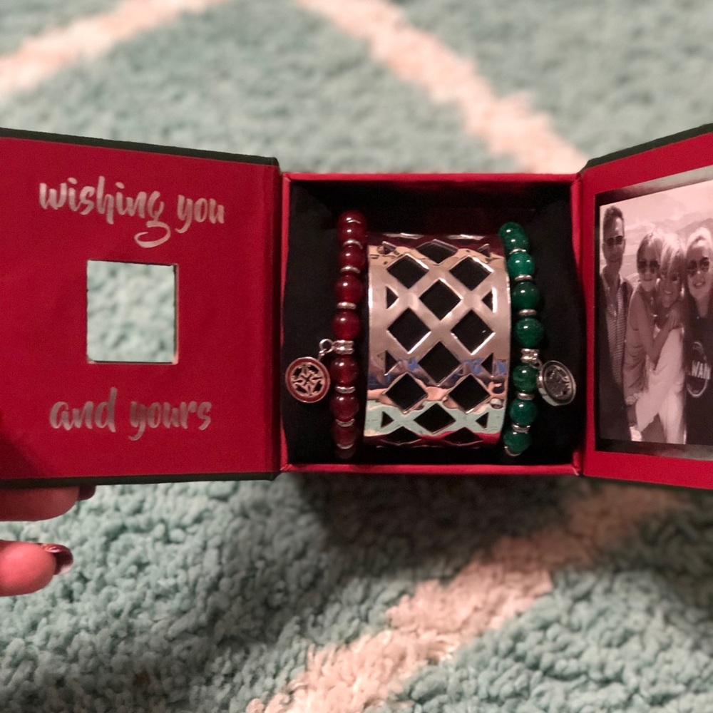 Rustic Cuff Cotm Set In Original Box - image 1